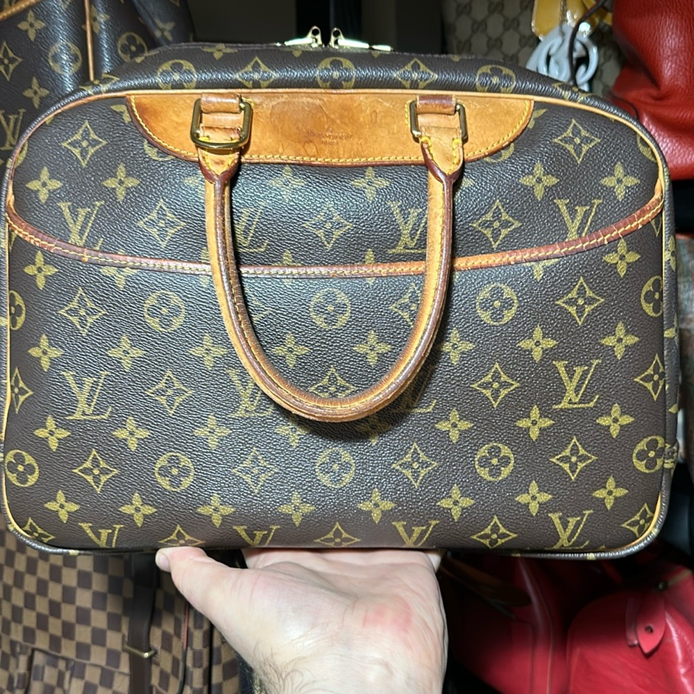 Lv Monogram Dauville VI1909